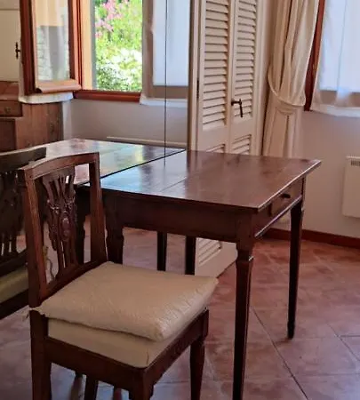 Acquamarina Iun Q3311 Apartment